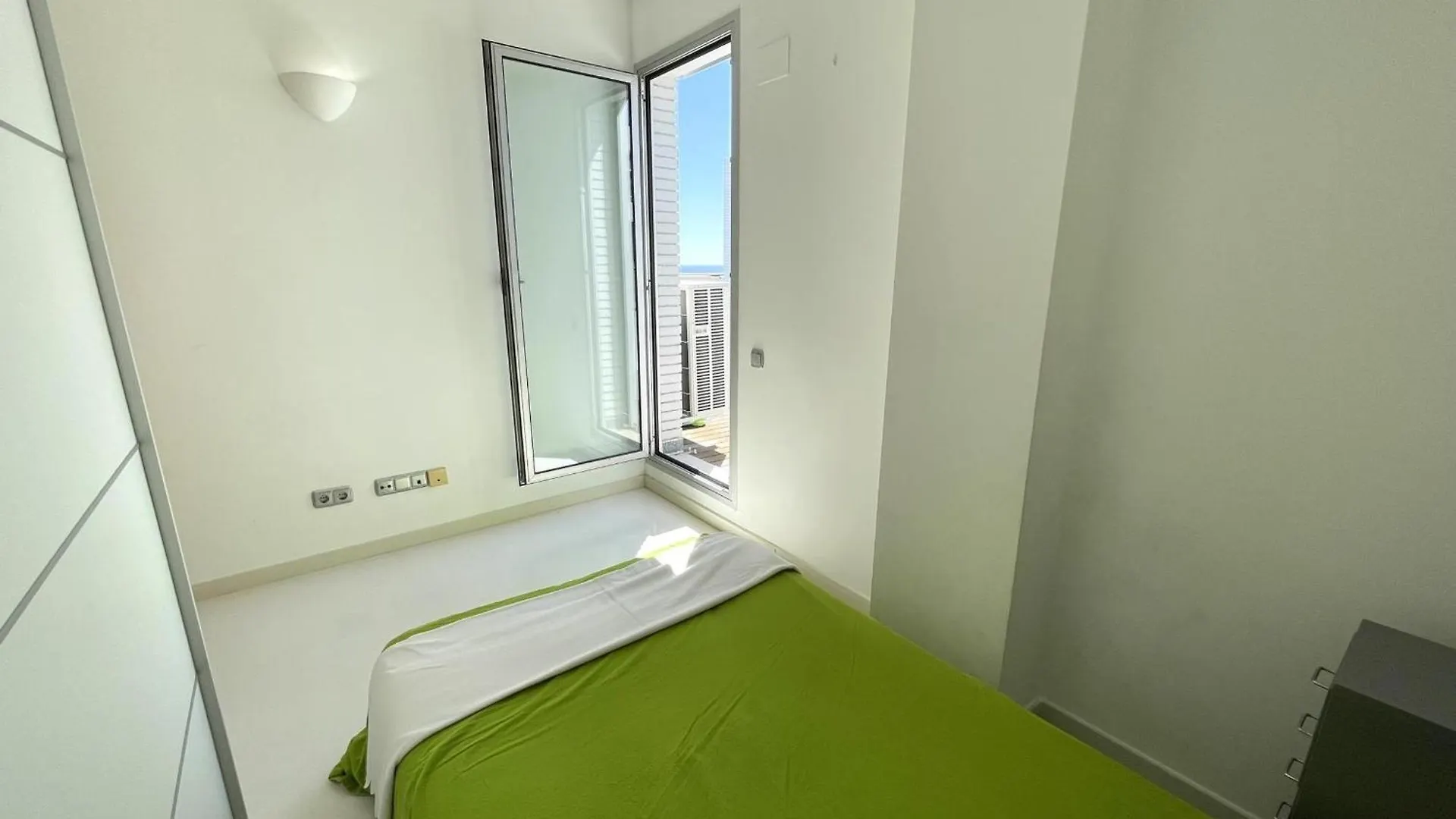 Casa Espaciosa Con Piscina, Aire Acondicionado Y Jardin Cerca De La Playa De Vilanova - Es-332-9 Sant Pere de Ribes Spanyolország